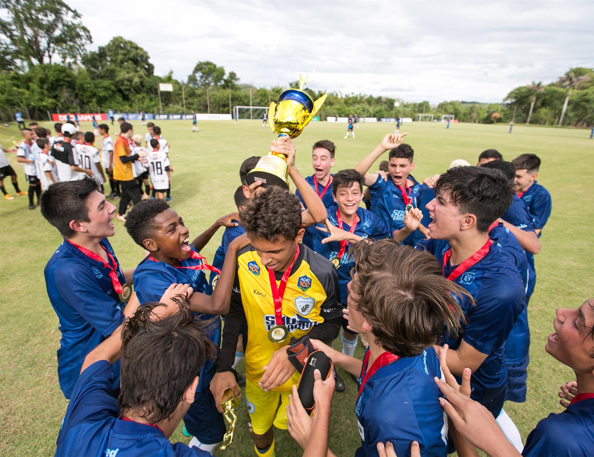 Tubarão sub-13 vira o placar e é campeão da Copa Norte Paranaense